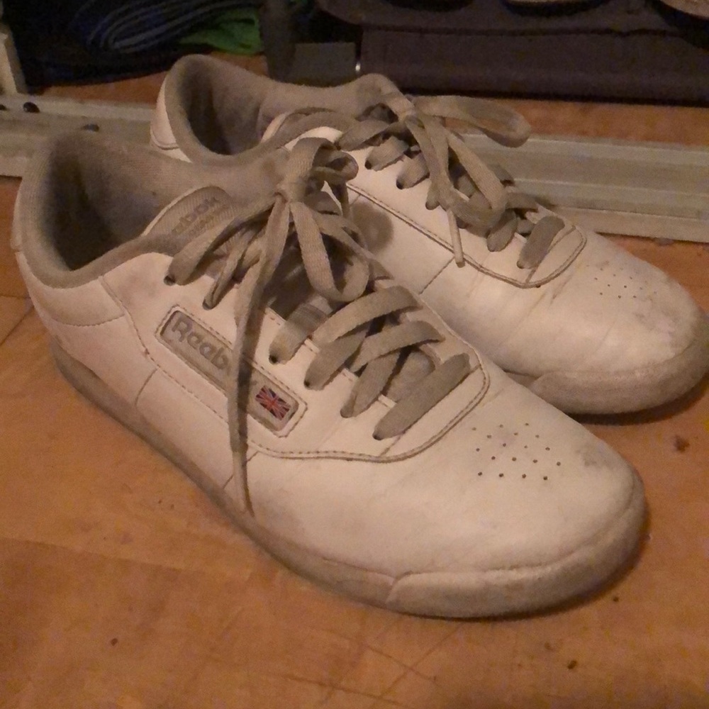 VINTAGE Reeboks
